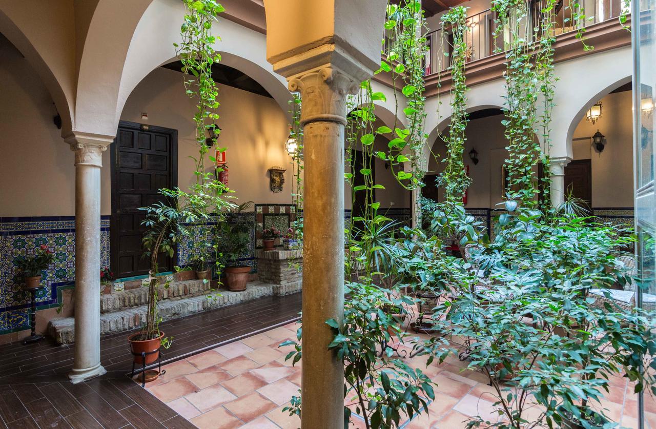 Hotel Patio De Las Cruces Sevilla Kültér fotó