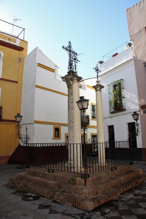 Hotel Patio De Las Cruces Sevilla Kültér fotó